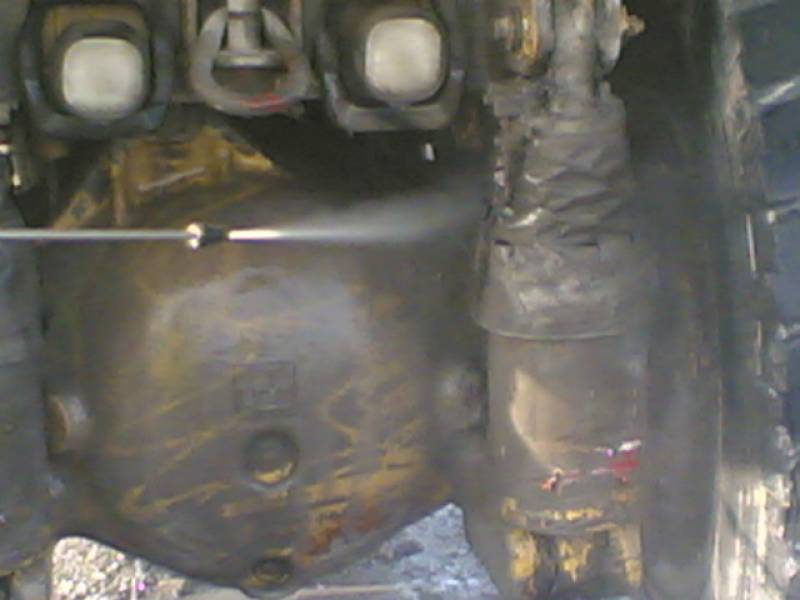 Nettoyage technique d'engins spéciaux a Nîmes