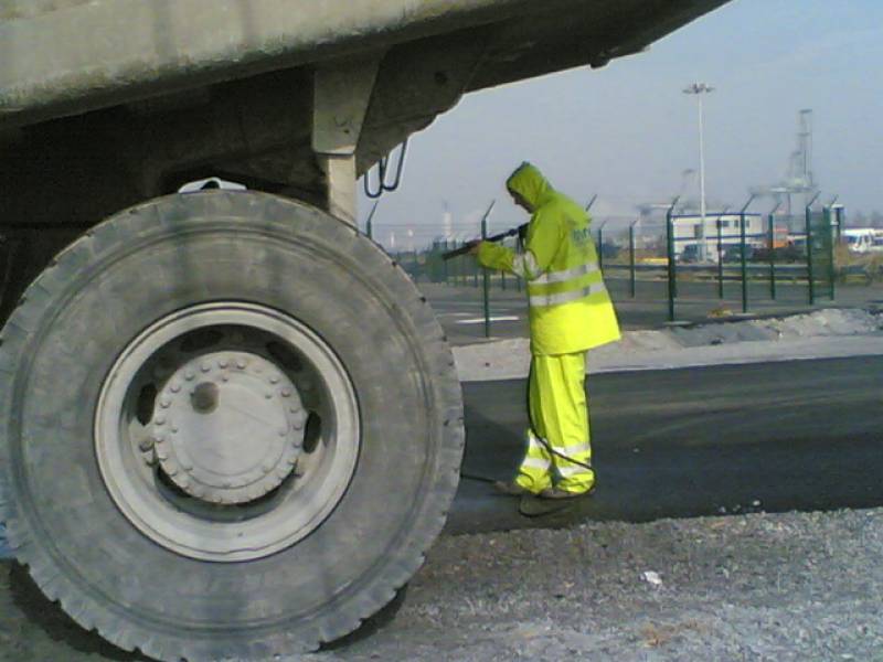 Nettoyage technique d'engins spéciaux a Nîmes