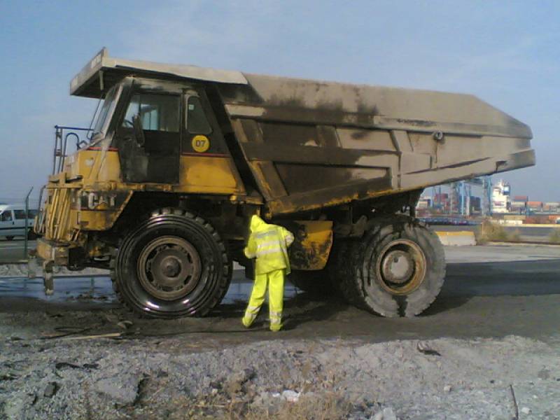 Nettoyage technique d'engins spéciaux a Nîmes