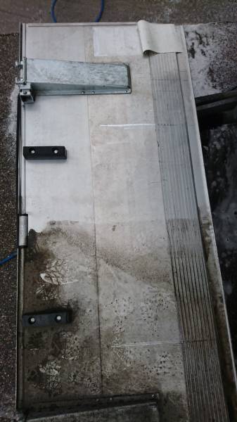 Rénovation d'un hayon de camion frigorifique sur Vitrolles